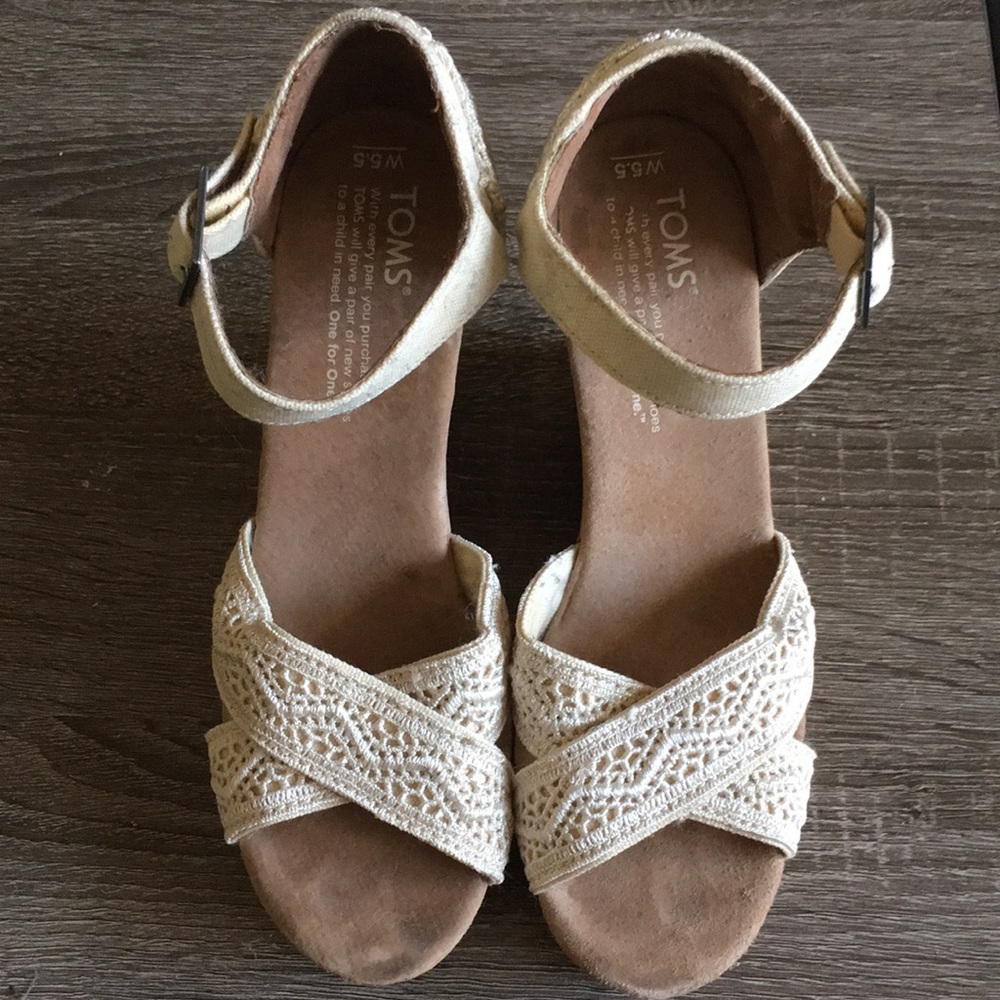 TOMS Cream Off White Sandals Wedges Women’s 5.5